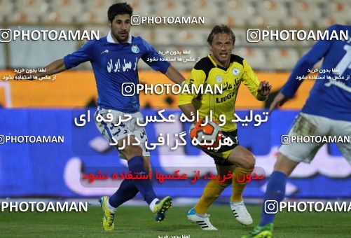 652657, Tehran, [*parameter:4*], Iran Pro League، Persian Gulf Cup، 2013-14 season، Second Leg، Week 18، Esteghlal ۱ v ۰ Fajr-e Sepasi Shiraz on 2013/12/14 at Azadi Stadium