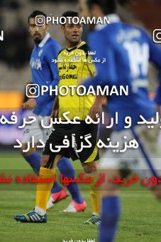 652479, Tehran, [*parameter:4*], Iran Pro League، Persian Gulf Cup، 2013-14 season، Second Leg، Week 18، Esteghlal ۱ v ۰ Fajr-e Sepasi Shiraz on 2013/12/14 at Azadi Stadium