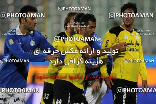 652583, Tehran, [*parameter:4*], Iran Pro League، Persian Gulf Cup، 2013-14 season، Second Leg، Week 18، Esteghlal ۱ v ۰ Fajr-e Sepasi Shiraz on 2013/12/14 at Azadi Stadium