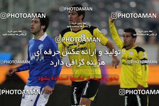 652643, Tehran, [*parameter:4*], Iran Pro League، Persian Gulf Cup، 2013-14 season، Second Leg، Week 18، Esteghlal ۱ v ۰ Fajr-e Sepasi Shiraz on 2013/12/14 at Azadi Stadium