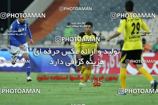 652884, Tehran, [*parameter:4*], Iran Pro League، Persian Gulf Cup، 2013-14 season، Second Leg، Week 18، Esteghlal ۱ v ۰ Fajr-e Sepasi Shiraz on 2013/12/14 at Azadi Stadium