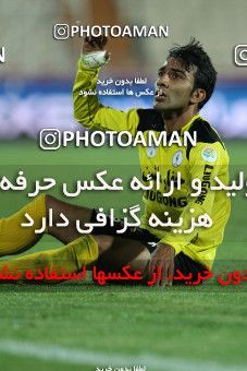 652811, Tehran, [*parameter:4*], لیگ برتر فوتبال ایران، Persian Gulf Cup، Week 18، Second Leg، Esteghlal 1 v 0 Fajr-e Sepasi Shiraz on 2013/12/14 at Azadi Stadium