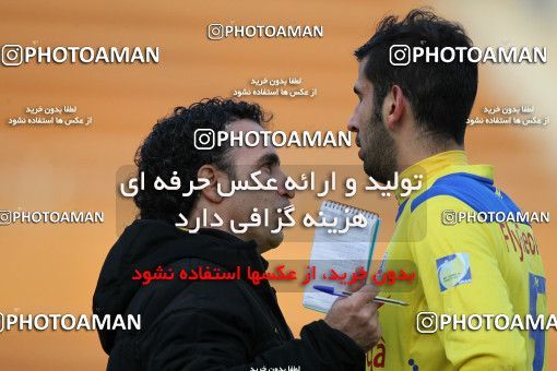 654449, Tehran, [*parameter:4*], Iran Pro League، Persian Gulf Cup، 2013-14 season، Second Leg، Week 19، Rah Ahan ۱ v 3 Naft Tehran on 2013/12/20 at Ekbatan Stadium