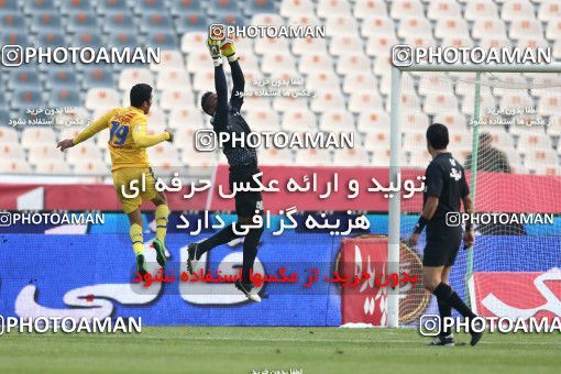 656024, Tehran, [*parameter:4*], Iran Pro League، Persian Gulf Cup، 2013-14 season، Second Leg، Week 21، Persepolis ۰ v ۰ Naft Tehran on 2014/01/03 at Azadi Stadium