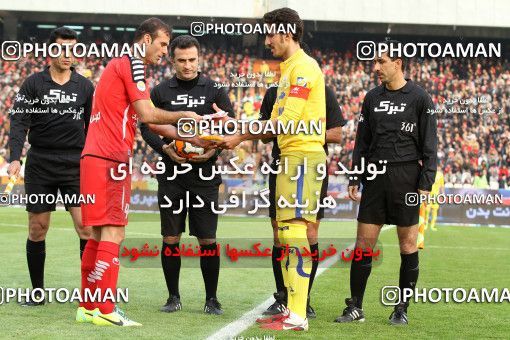 656291, Tehran, [*parameter:4*], Iran Pro League، Persian Gulf Cup، 2013-14 season، Second Leg، Week 21، Persepolis ۰ v ۰ Naft Tehran on 2014/01/03 at Azadi Stadium