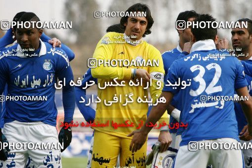 656497, Tehran, [*parameter:4*], Iran Pro League، Persian Gulf Cup، 2013-14 season، Second Leg، Week 21، Rah Ahan ۰ v ۱ Esteghlal on 2014/01/04 at Takhti Stadium