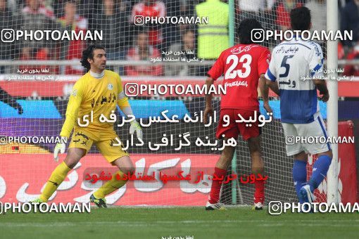 658051, Tehran, [*parameter:4*], Iran Pro League، Persian Gulf Cup، 2013-14 season، Second Leg، Week 23، Persepolis ۰ v ۰ Esteghlal on 2014/01/17 at Azadi Stadium