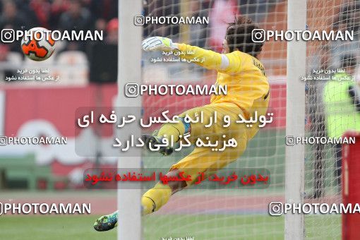 658328, Tehran, [*parameter:4*], Iran Pro League، Persian Gulf Cup، 2013-14 season، Second Leg، Week 23، Persepolis ۰ v ۰ Esteghlal on 2014/01/17 at Azadi Stadium