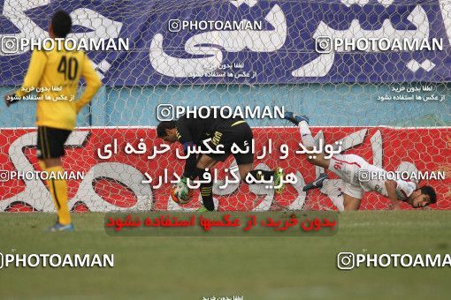 657429, Tehran, [*parameter:4*], Iran Pro League، Persian Gulf Cup، 2013-14 season، Second Leg، Week 23، Rah Ahan ۱ v ۱ Sepahan on 2014/01/16 at Ekbatan Stadium