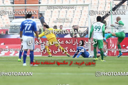 658665, Tehran, [*parameter:4*], Iran Pro League، Persian Gulf Cup، 2013-14 season، Second Leg، Week 24، Esteghlal ۱ v ۱ Zob Ahan Esfahan on 2014/01/26 at Azadi Stadium