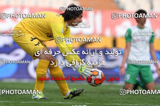 659136, Tehran, [*parameter:4*], Iran Pro League، Persian Gulf Cup، 2013-14 season، Second Leg، Week 24، Esteghlal ۱ v ۱ Zob Ahan Esfahan on 2014/01/26 at Azadi Stadium