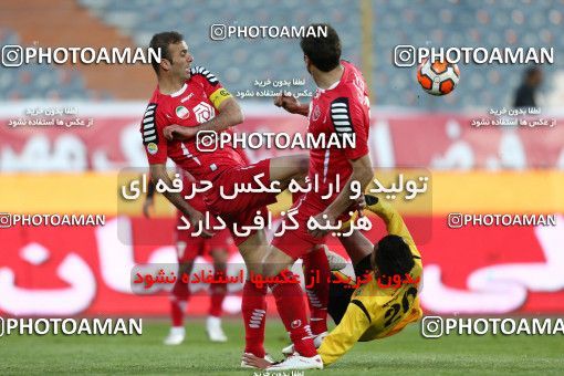 688753, Tehran, [*parameter:4*], Iran Pro League، Persian Gulf Cup، 2013-14 season، Second Leg، Week 25، Persepolis 2 v ۰ Sepahan on 2014/01/31 at Azadi Stadium