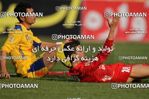 659724, Tehran, [*parameter:4*], Iran Pro League، Persian Gulf Cup، 2013-14 season، Second Leg، Week 26، Naft Tehran 3 v ۰ Tractor S.C. on 2014/02/09 at Takhti Stadium