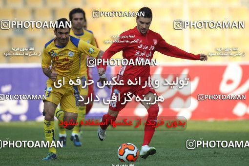 659723, Tehran, [*parameter:4*], Iran Pro League، Persian Gulf Cup، 2013-14 season، Second Leg، Week 26، Naft Tehran 3 v ۰ Tractor S.C. on 2014/02/09 at Takhti Stadium