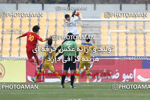 664955, Tehran, [*parameter:4*], Iran Pro League، Persian Gulf Cup، 2013-14 season، Second Leg، Week 27، Naft Tehran ۱ v ۱ Foulad Khouzestan on 2014/02/16 at Takhti Stadium