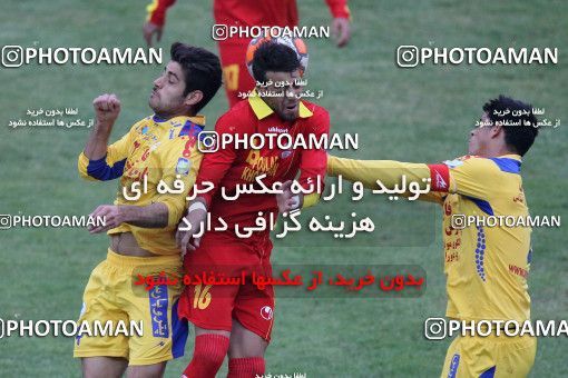 665306, Tehran, [*parameter:4*], Iran Pro League، Persian Gulf Cup، 2013-14 season، Second Leg، Week 27، Naft Tehran ۱ v ۱ Foulad Khouzestan on 2014/02/16 at Takhti Stadium