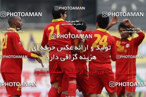 665367, Tehran, [*parameter:4*], Iran Pro League، Persian Gulf Cup، 2013-14 season، Second Leg، Week 27، Naft Tehran ۱ v ۱ Foulad Khouzestan on 2014/02/16 at Takhti Stadium