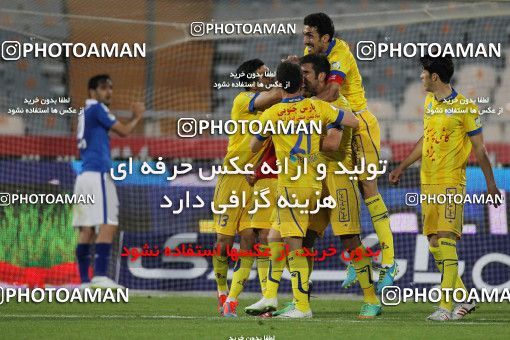 659985, Tehran, [*parameter:4*], Iran Pro League، Persian Gulf Cup، 2013-14 season، Second Leg، Week 28، Esteghlal ۰ v ۱ Naft Tehran on 2014/03/27 at Azadi Stadium