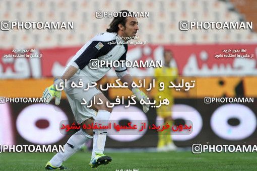 660103, Tehran, [*parameter:4*], Iran Pro League، Persian Gulf Cup، 2013-14 season، Second Leg، Week 28، Esteghlal ۰ v ۱ Naft Tehran on 2014/03/27 at Azadi Stadium