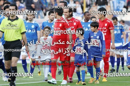 662039, Tehran, [*parameter:4*], Iran Pro League، Persian Gulf Cup، 2013-14 season، Second Leg، Week 30، Esteghlal ۱ v 3 Tractor S.C. on 2014/04/11 at Azadi Stadium