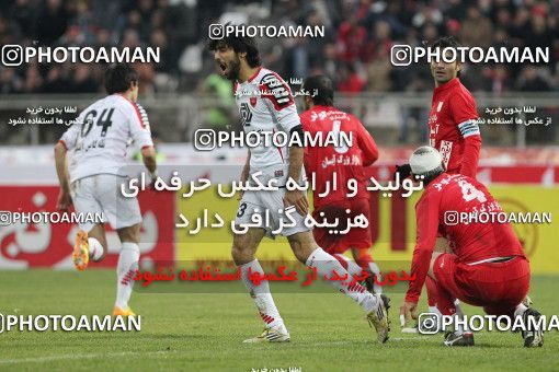 648415, Tabriz, [*parameter:4*], Iran Pro League، Persian Gulf Cup، 2013-14 season، Second Leg، Week 16، Tractor S.C. ۱ v ۰ Persepolis on 2013/11/29 at Yadegar-e Emam Stadium