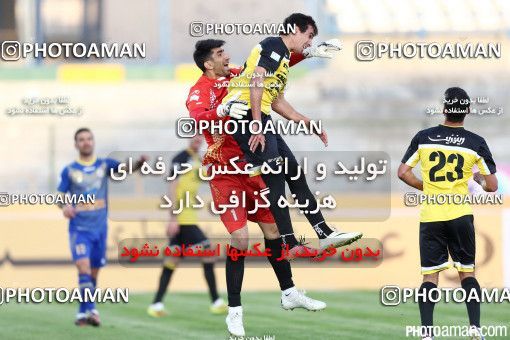 417078, Tehran,Shahr Qods, [*parameter:4*], لیگ برتر فوتبال ایران، Persian Gulf Cup، Week 24، Second Leg، Rah Ahan 0 v 1 Naft Tehran on 2016/04/03 at Shahr-e Qods Stadium