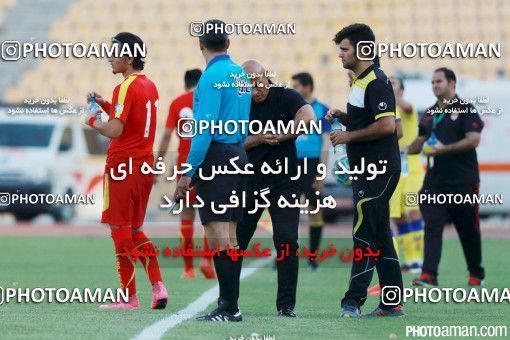 377877, Tehran, [*parameter:4*], لیگ برتر فوتبال ایران، Persian Gulf Cup، Week 29، Second Leg، Naft Tehran 2 v 1 Foulad Khouzestan on 2016/05/08 at Takhti Stadium