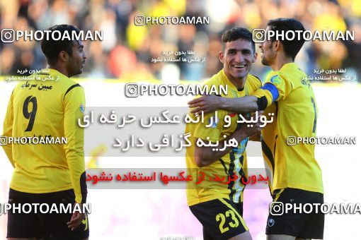 612687, Isfahan, [*parameter:4*], Iran Pro League، Persian Gulf Cup، 2016-17 season، First Leg، Week 13، Sepahan 4 v ۱ Saba Battery on 2016/12/09 at Naghsh-e Jahan Stadium