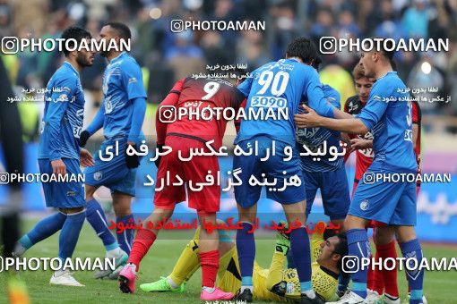 558243, Tehran, Iran, Iran Pro League، Persian Gulf Cup، 2016-17 season، Second Leg، Week 21، Esteghlal 3 v 2 Persepolis on 2017/02/12 at Azadi Stadium