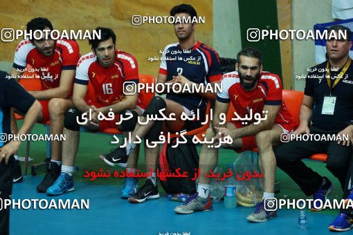 562171, تهران, ایران, بازی اول مرحله ۱/۴ نهایی لیگ برتر والیبال مردان ایران، فصل ۱۳۹۵، 1395/11/20، خانه والیبال، پیکان ۳ - ۱ خاتم