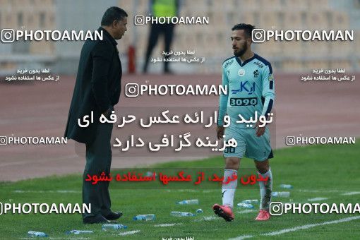 571493, Tehran, [*parameter:4*], لیگ برتر فوتبال ایران، Persian Gulf Cup، Week 21، Second Leg، Naft Tehran 0 v 0 Paykan on 2017/02/09 at Takhti Stadium