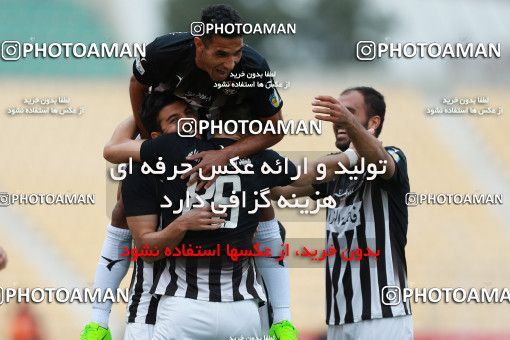 594719, Tehran, [*parameter:4*], Iran Pro League، Persian Gulf Cup، 2016-17 season، Second Leg، Week 25، Naft Tehran ۱ v ۱ Siah Jamegan on 2017/03/31 at Takhti Stadium