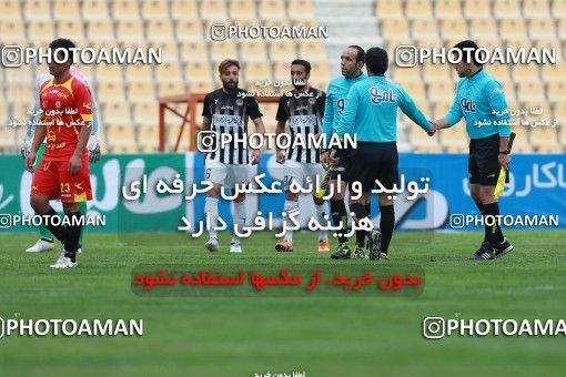 594270, Tehran, [*parameter:4*], Iran Pro League، Persian Gulf Cup، 2016-17 season، Second Leg، Week 25، Naft Tehran ۱ v ۱ Siah Jamegan on 2017/03/31 at Takhti Stadium