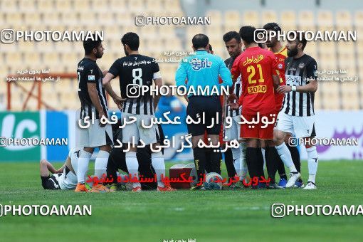 594829, Tehran, [*parameter:4*], Iran Pro League، Persian Gulf Cup، 2016-17 season، Second Leg، Week 25، Naft Tehran ۱ v ۱ Siah Jamegan on 2017/03/31 at Takhti Stadium