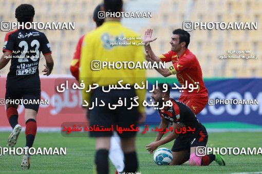 595899, Tehran, [*parameter:4*], Iran Pro League، Persian Gulf Cup، 2016-17 season، Second Leg، Week 27، Naft Tehran 2 v 2 Foulad Khouzestan on 2017/04/14 at Takhti Stadium