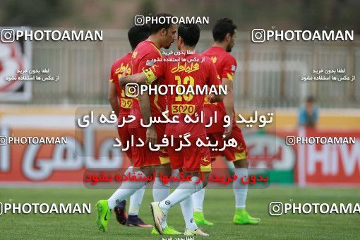 596042, Tehran, [*parameter:4*], Iran Pro League، Persian Gulf Cup، 2016-17 season، Second Leg، Week 27، Naft Tehran 2 v 2 Foulad Khouzestan on 2017/04/14 at Takhti Stadium