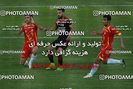 595820, Tehran, [*parameter:4*], لیگ برتر فوتبال ایران، Persian Gulf Cup، Week 27، Second Leg، Naft Tehran 2 v 2 Foulad Khouzestan on 2017/04/14 at Takhti Stadium