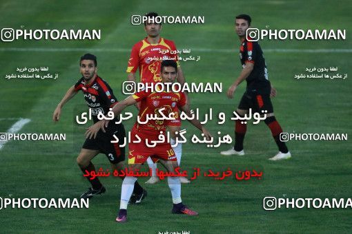 596043, Tehran, [*parameter:4*], لیگ برتر فوتبال ایران، Persian Gulf Cup، Week 27، Second Leg، Naft Tehran 2 v 2 Foulad Khouzestan on 2017/04/14 at Takhti Stadium