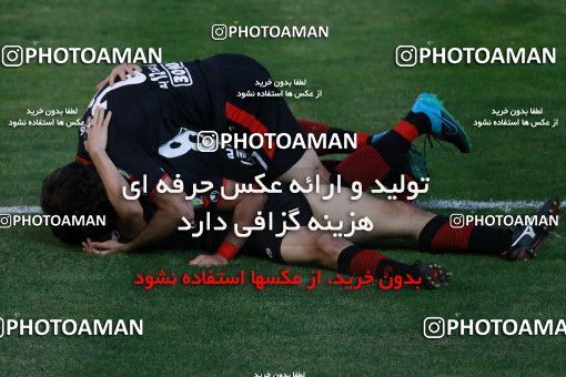 595995, Tehran, [*parameter:4*], Iran Pro League، Persian Gulf Cup، 2016-17 season، Second Leg، Week 27، Naft Tehran 2 v 2 Foulad Khouzestan on 2017/04/14 at Takhti Stadium