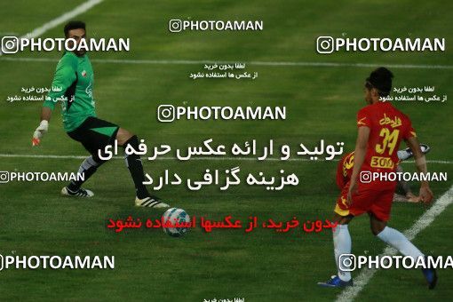 596101, Tehran, [*parameter:4*], لیگ برتر فوتبال ایران، Persian Gulf Cup، Week 27، Second Leg، Naft Tehran 2 v 2 Foulad Khouzestan on 2017/04/14 at Takhti Stadium