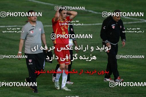 596110, Tehran, [*parameter:4*], لیگ برتر فوتبال ایران، Persian Gulf Cup، Week 27، Second Leg، Naft Tehran 2 v 2 Foulad Khouzestan on 2017/04/14 at Takhti Stadium