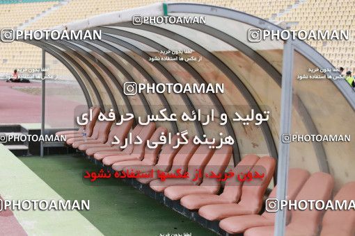 596026, Tehran, [*parameter:4*], Iran Pro League، Persian Gulf Cup، 2016-17 season، Second Leg، Week 27، Naft Tehran 2 v 2 Foulad Khouzestan on 2017/04/14 at Takhti Stadium