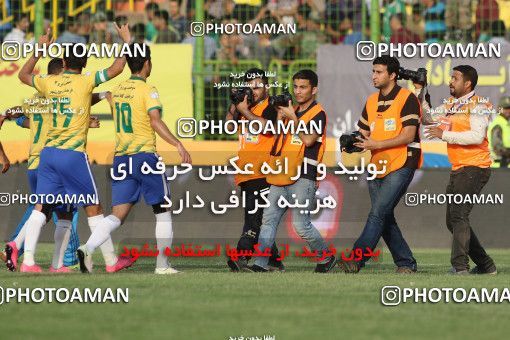 617403, Abadan, [*parameter:4*], Iran Pro League، Persian Gulf Cup، 2016-17 season، Second Leg، Week 25، Sanat Naft Abadan ۱ v ۰ Persepolis on 2017/04/01 at Takhti Stadium Abadan