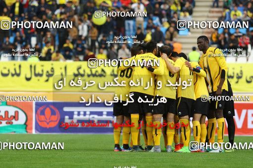 610968, Isfahan, [*parameter:4*], لیگ برتر فوتبال ایران، Persian Gulf Cup، Week 23، Second Leg، Sepahan 2 v 1 Zob Ahan Esfahan on 2017/03/05 at Naghsh-e Jahan Stadium