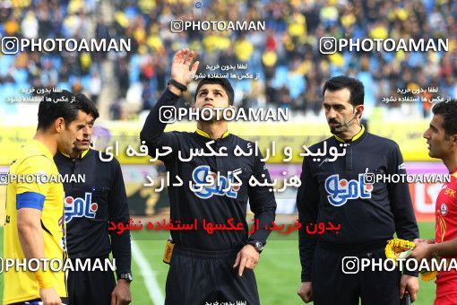 615922, Isfahan, [*parameter:4*], Iran Pro League، Persian Gulf Cup، 2016-17 season، Second Leg، Week 17، Sepahan 2 v ۱ Naft Tehran on 2017/01/18 at Naghsh-e Jahan Stadium