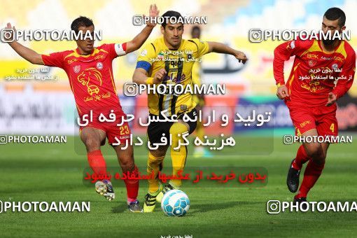 615998, Isfahan, [*parameter:4*], Iran Pro League، Persian Gulf Cup، 2016-17 season، Second Leg، Week 17، Sepahan 2 v ۱ Naft Tehran on 2017/01/18 at Naghsh-e Jahan Stadium