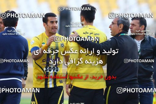 615981, Isfahan, [*parameter:4*], Iran Pro League، Persian Gulf Cup، 2016-17 season، Second Leg، Week 17، Sepahan 2 v ۱ Naft Tehran on 2017/01/18 at Naghsh-e Jahan Stadium