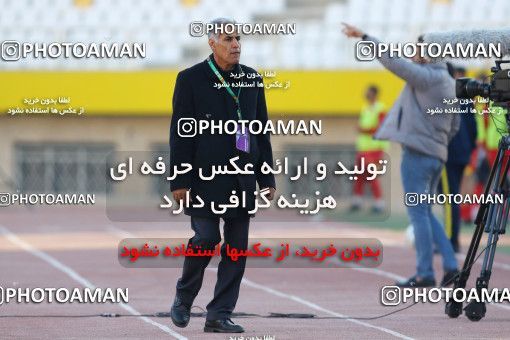 616046, Isfahan, [*parameter:4*], Iran Pro League، Persian Gulf Cup، 2016-17 season، Second Leg، Week 17، Sepahan 2 v ۱ Naft Tehran on 2017/01/18 at Naghsh-e Jahan Stadium