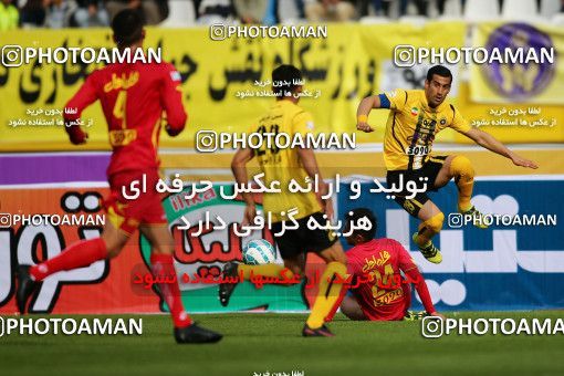 612465, Isfahan, [*parameter:4*], Iran Pro League، Persian Gulf Cup، 2016-17 season، Second Leg، Week 17، Sepahan 2 v ۱ Naft Tehran on 2017/01/18 at Naghsh-e Jahan Stadium