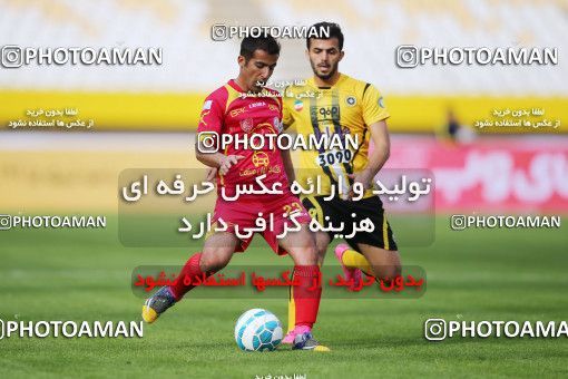 612437, Isfahan, [*parameter:4*], Iran Pro League، Persian Gulf Cup، 2016-17 season، Second Leg، Week 17، Sepahan 2 v ۱ Naft Tehran on 2017/01/18 at Naghsh-e Jahan Stadium